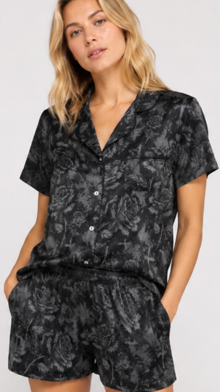 All-over print women’s short sleeve pajama top